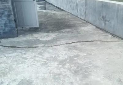 蓬安楼顶漏水维修公司分享下如何解决卫生间隐蔽部位漏水的问题?